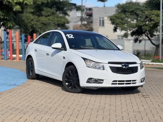 CHEVROLET CRUZE 1.8 LTZ 16V FLEX 4P AUTOMÁTICO CHEVROLET CRUZE 1.8 LTZ 16V FLEX 4P AUTOMÁTICO